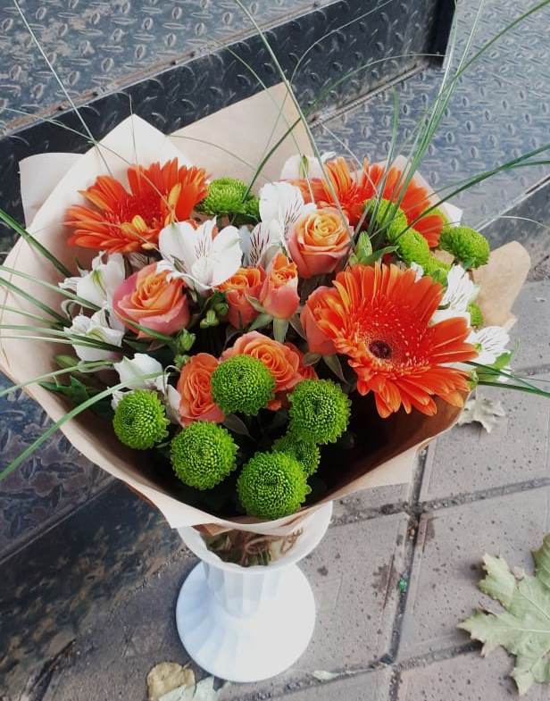 Букет цветов из: Герберы, Хризантемы, Альстромерии и Розы в Знаменском Краснодарский край