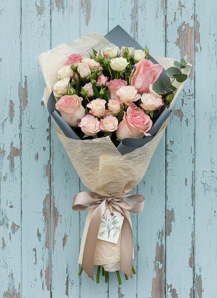 Букет цветов из: Розы в Знаменском Краснодарский край