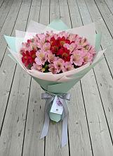 Букет цветов из:  Альстромерии в Знаменском Краснодарский край