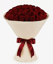 Букет 101 Бордовая роза Блэк Бакарра в Знаменском Краснодарский край