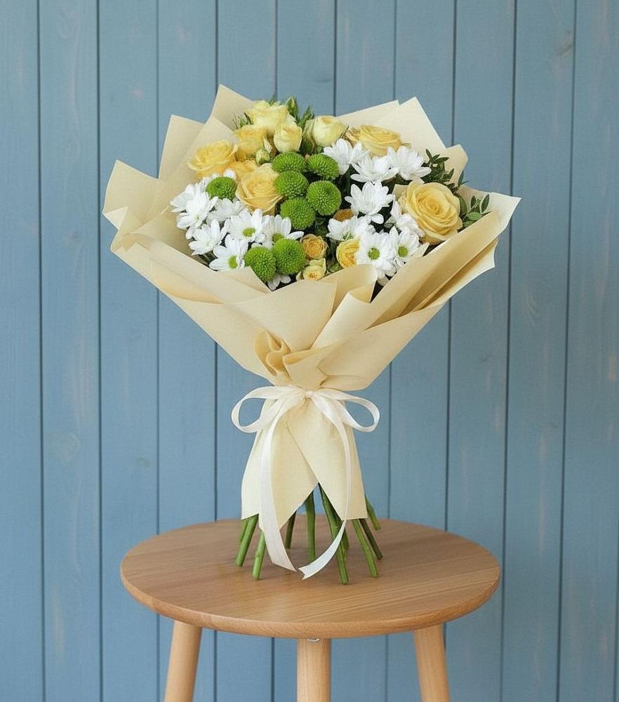 Букет цветов из: Хризантемы и Розы в Знаменском Краснодарский край