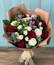 Букет цветов из:  Розы и Альстромерии в Знаменском Краснодарский край