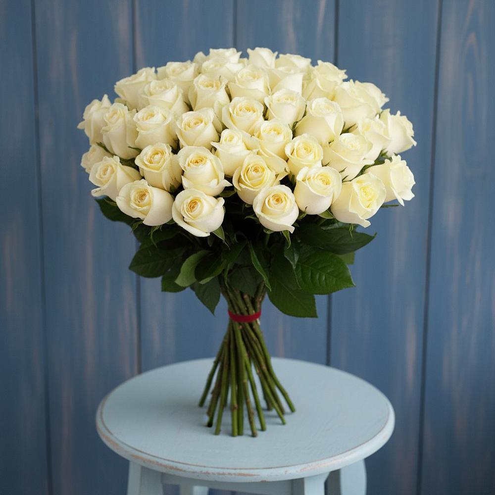 Букет 51 Белая роза Эдлесс Лав в Знаменском Краснодарский край