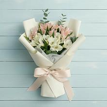 Букет цветов из:  Альстромерии в Знаменском Краснодарский край