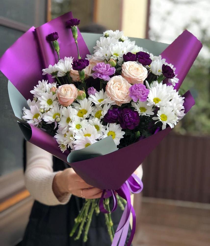 Букет цветов из: Хризантемы, Гвоздики и Розы в Знаменском Краснодарский край