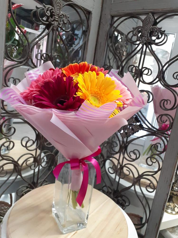 Букет цветов из: Герберы в Знаменском Краснодарский край