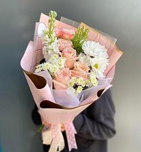 Букет цветов из:  Хризантемы и Розы в Знаменском Краснодарский край