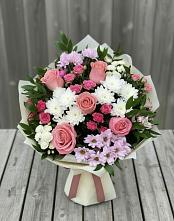 Букет цветов из:  Альстромерии, Гвоздики, Розы и Хризантемы в Знаменском Краснодарский край