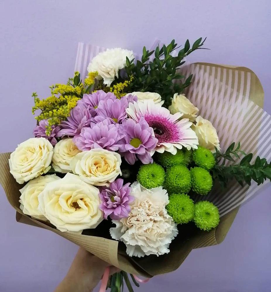 Букет цветов из: Хризантемы, Розы, Гвоздики и Герберы в Знаменском Краснодарский край