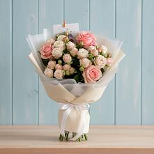 Букет цветов из:  Розы в Знаменском Краснодарский край