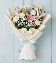Букет цветов из:  Лилии в Знаменском Краснодарский край