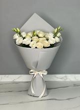 Букет цветов из:  Розы и Лизиантусы в Знаменском Краснодарский край